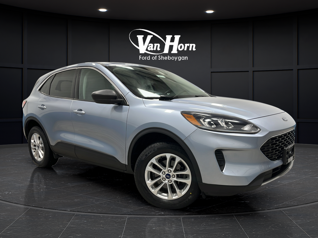 Used 2022 Iced Blue Silver Metallic Ford SE image 1