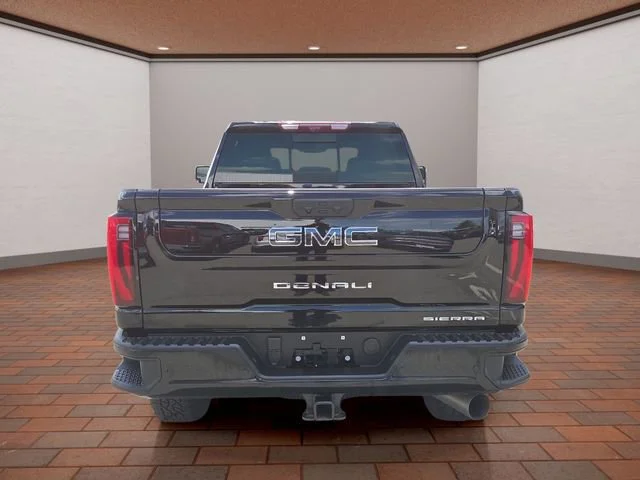 Used 2025 Onyx Black GMC Denali Ultimate image 35