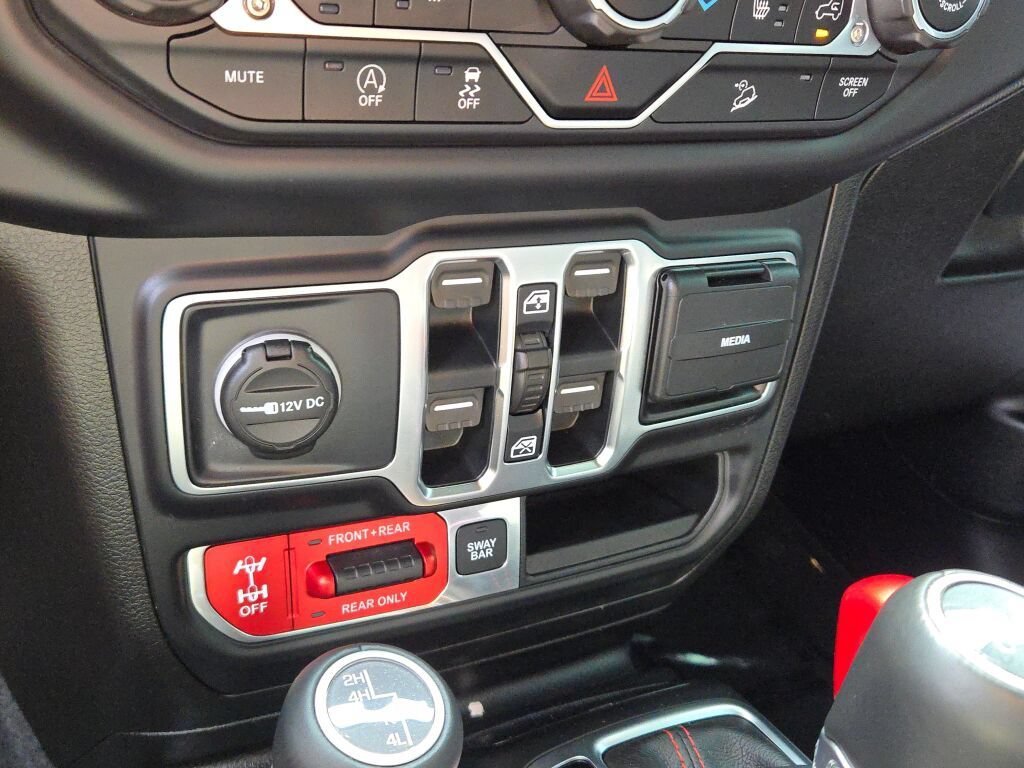 Used 2019 White Jeep Rubicon 4x4 image 27