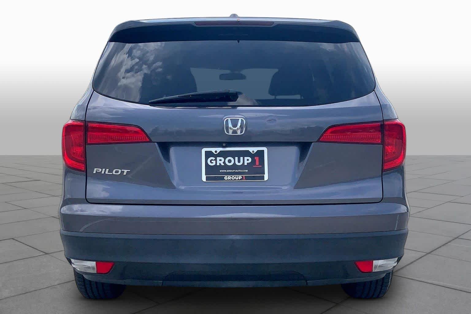 Used 2018 Modern Steel Metallic Honda EX image 5