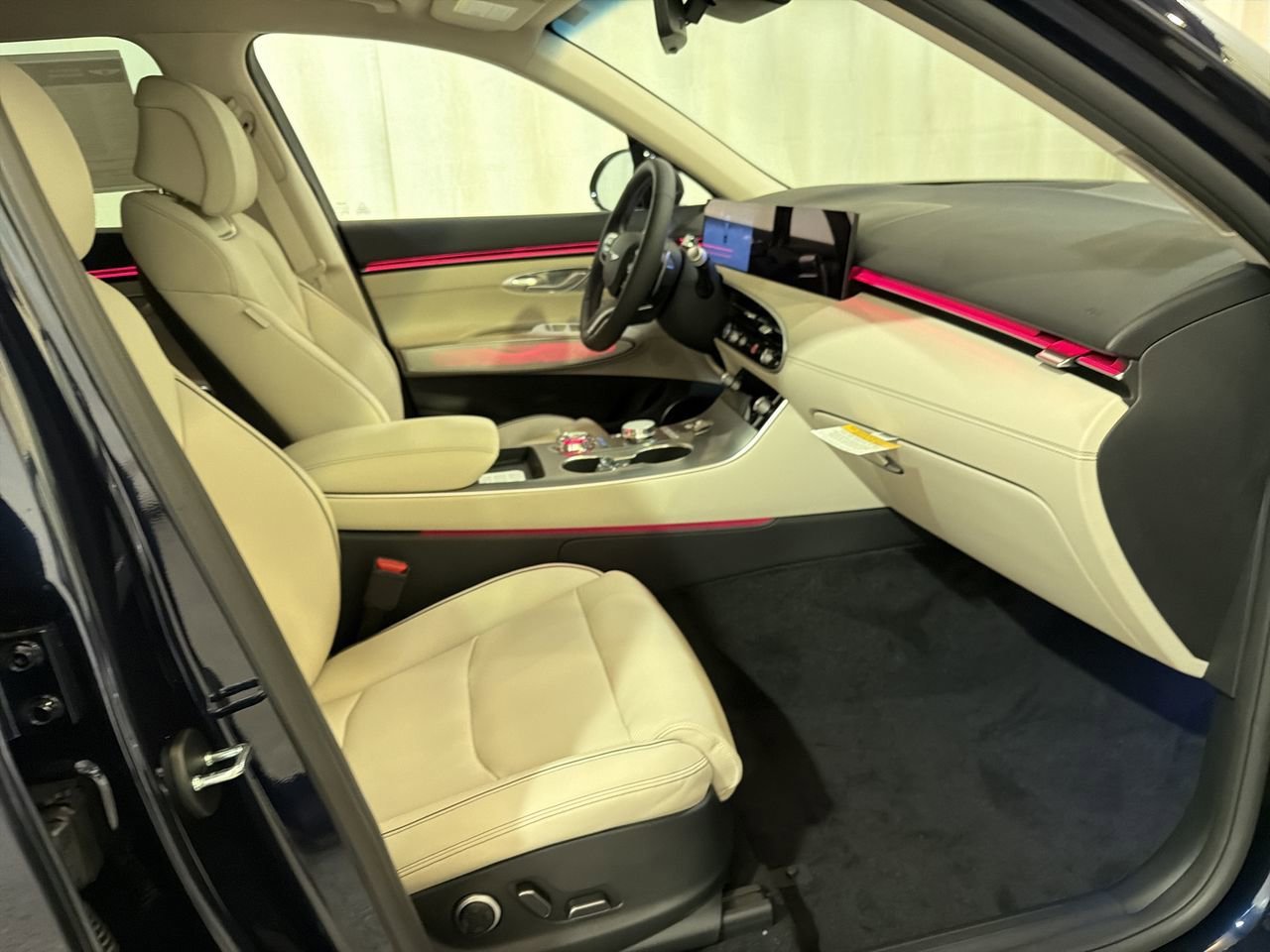 New 2026 Capri Blue Genesis 2.5T ADVANCED image 15