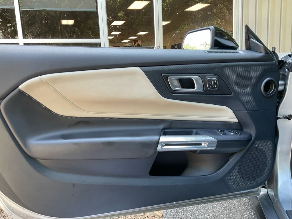 Used 2024 Silver Ford GT Premium image 31