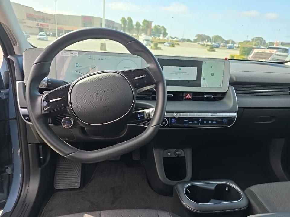 Used 2024 Blue Hyundai SE image 6