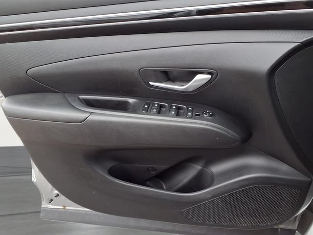 Used 2024  Hyundai SEL image 17