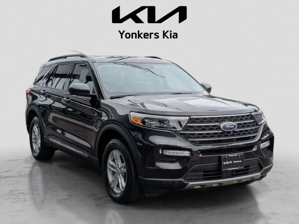Used 2023 Black Ford XLT image 4