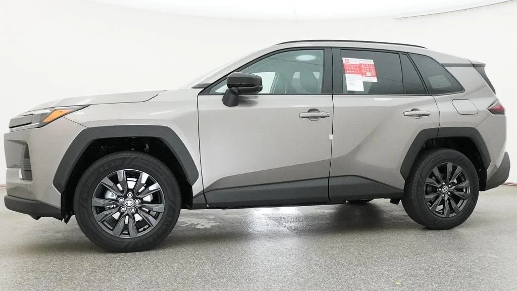 New 2026 Meteor Shower Toyota XLE Premium image 4