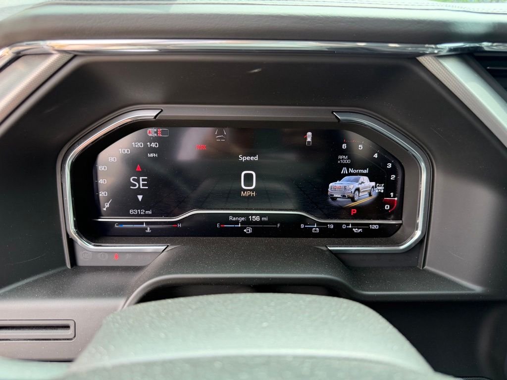 Used 2025 Silver GMC Denali image 21