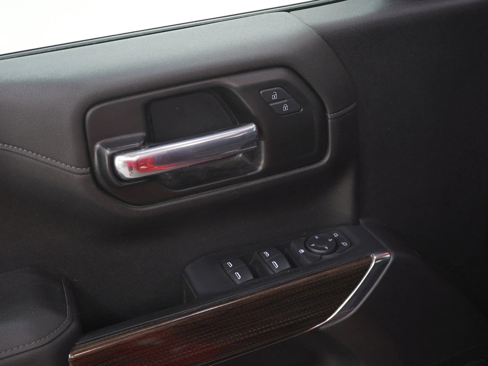 Used 2021 Red Hot Chevrolet RST image 22