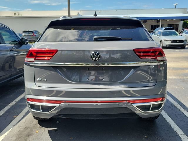 Used 2021 Gray Volkswagen 3.6L V6 SE w/Technology R-Line image 5