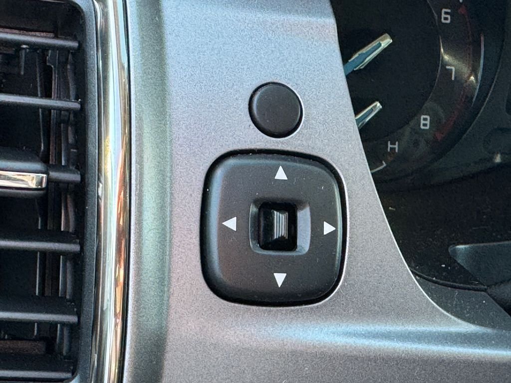 Used 2022 Blue Ford XLT image 8