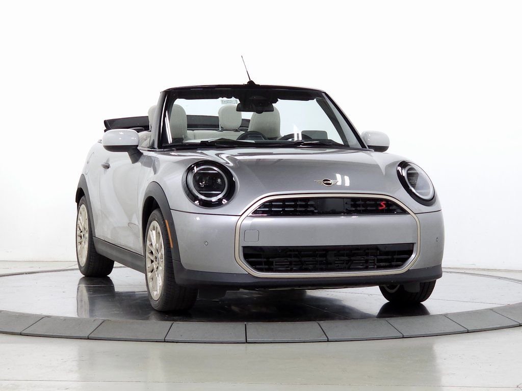 2026 MINI Convertible Cooper S Signature's photo