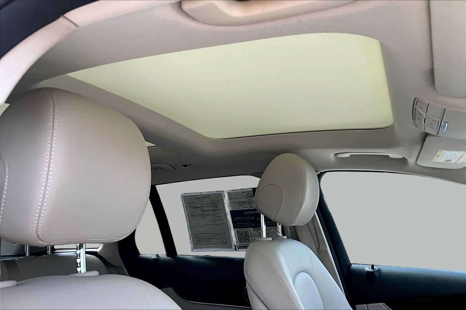 Used 2019 Polar White Mercedes-Benz GLC 300 image 14