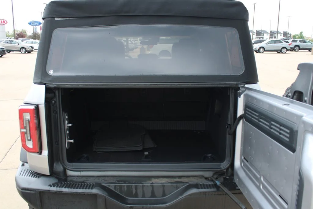 Used 2022 Silver Ford Badlands image 13