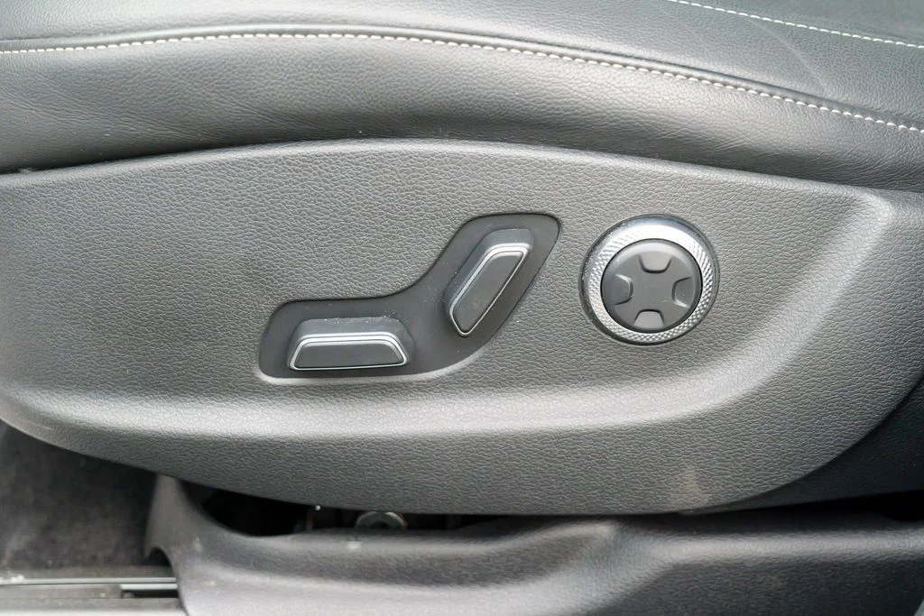2024 GENESIS GV80 Standard - Photo 25