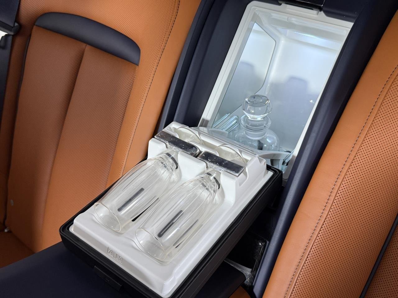 Used 2022 Midnight Blue Rolls-Royce Black Badge | Executive Rear Seating | Rear Entertainment image 30