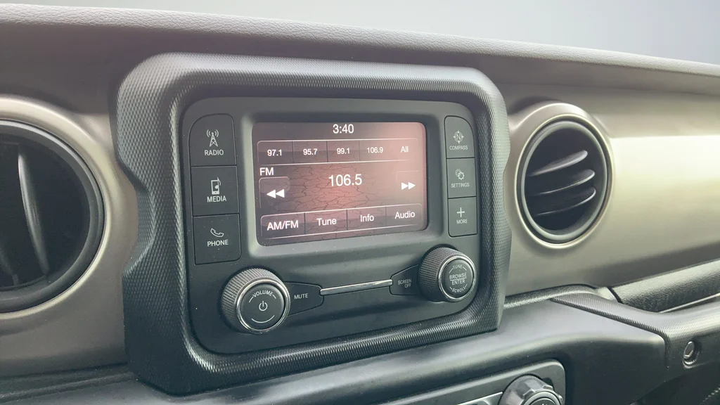 Certified Used 2020 Silver Jeep Sport S image 8