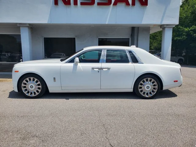 Used 2019 White Rolls-Royce Base image 12