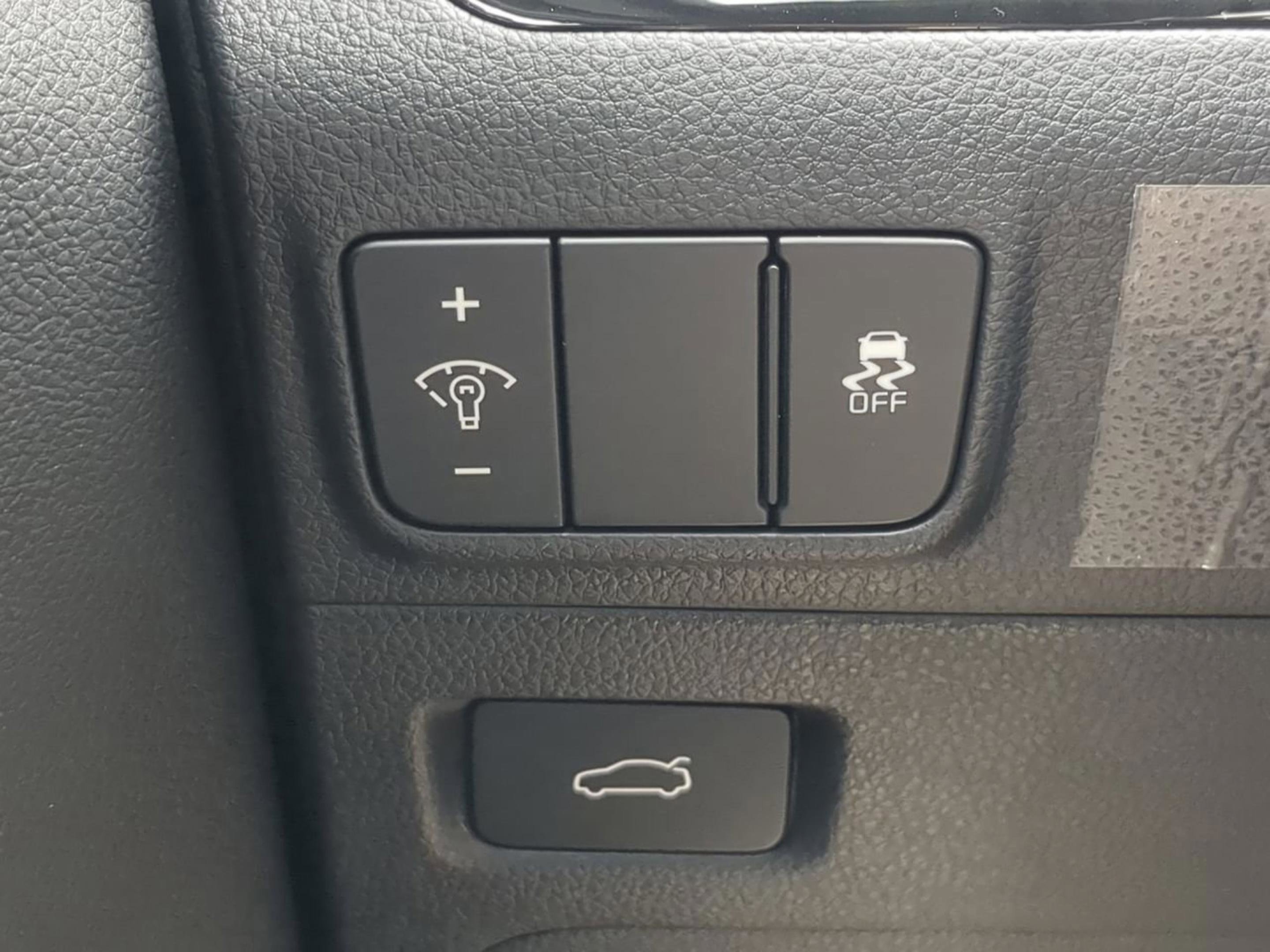 New 2026 Snow White Pearl Kia GT-Line FWD image 19