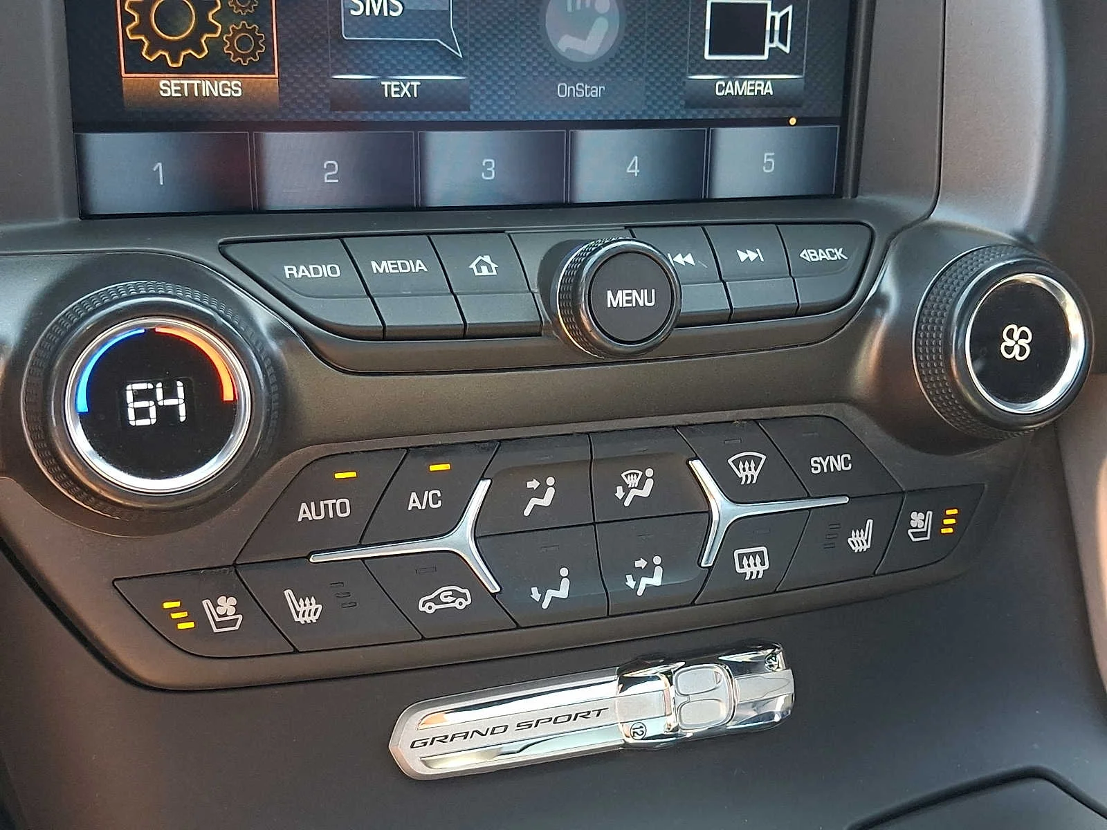 Used 2019 White Chevrolet Grand Sport 2LT image 13