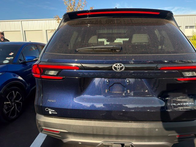 Used 2025  Toyota Platinum image 28