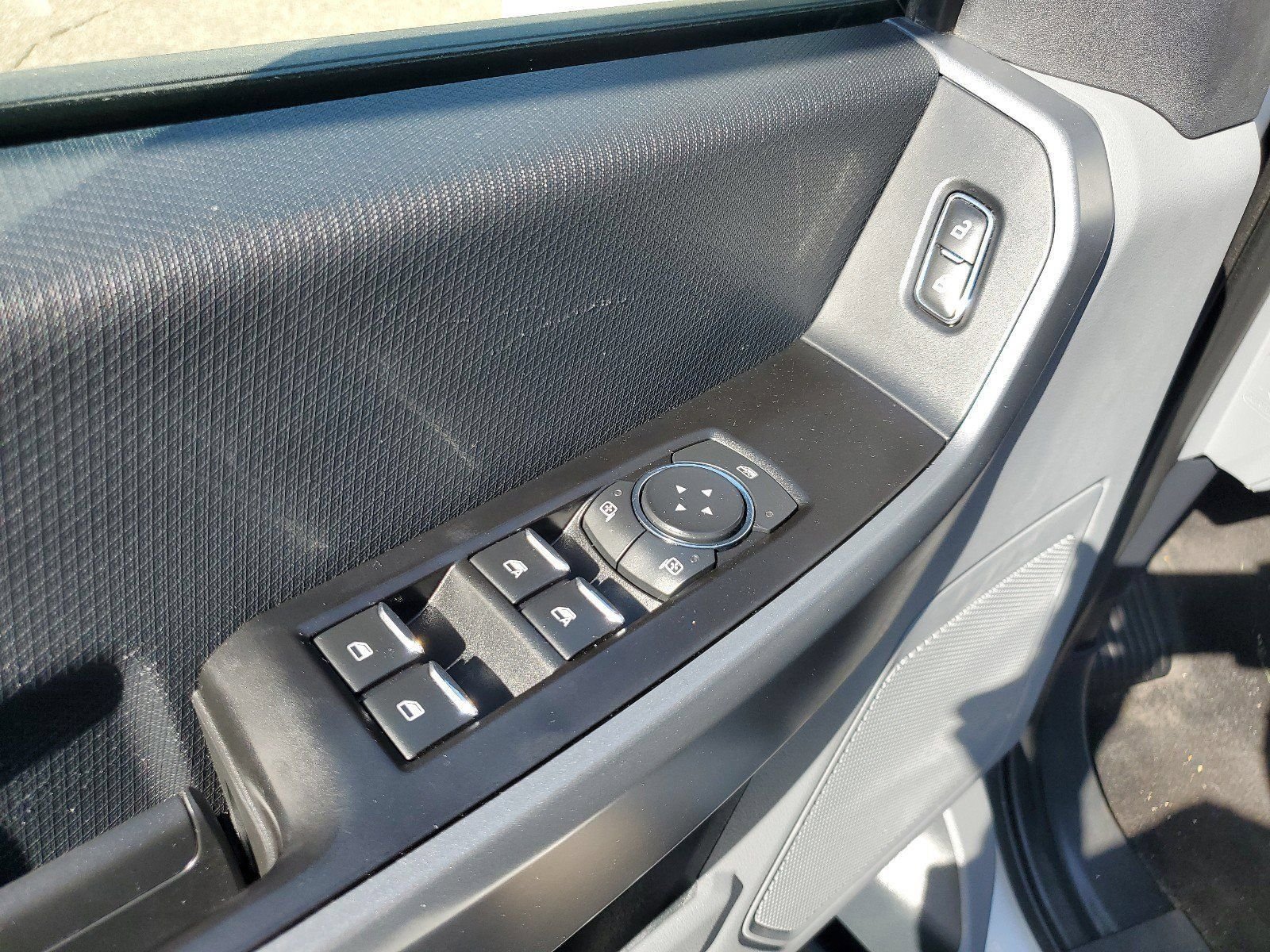 Used 2021 White Ford XLT image 8
