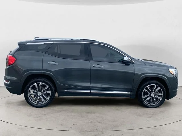 Used 2018 Gray GMC Denali image 6
