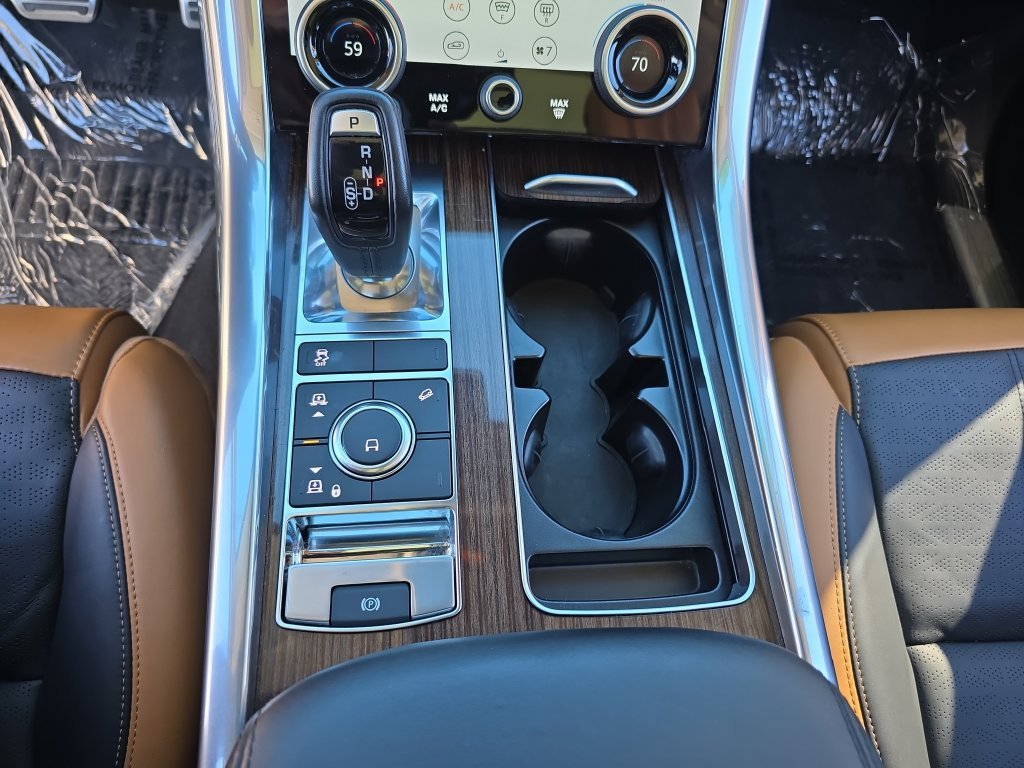 Used 2019 Gray Land Rover HSE Dynamic image 28