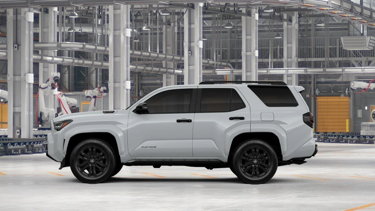 New 2026 Wind Chill Pearl Toyota Platinum image 4