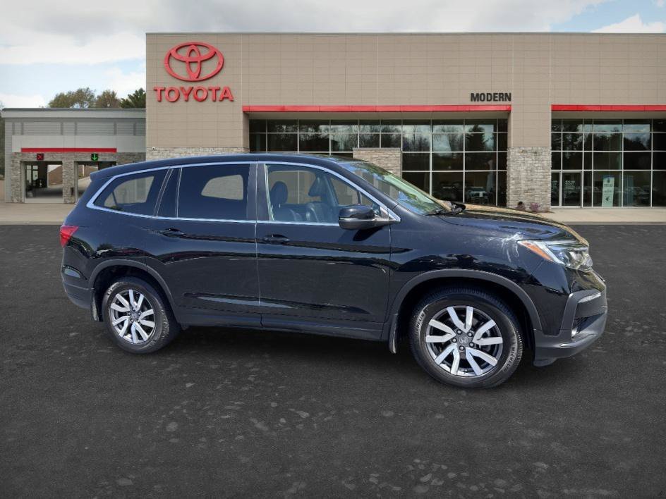 Used 2019 Crystal Black Pearl Honda EX-L image 3