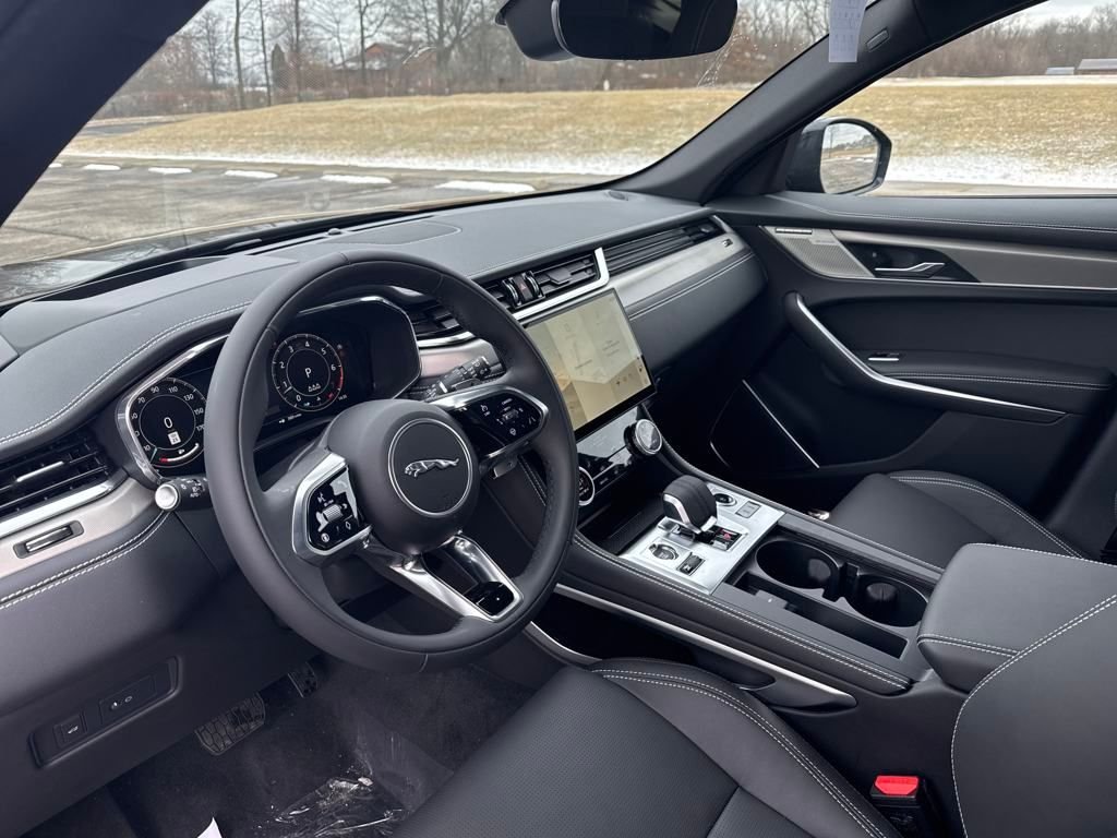 2026 Jaguar F-Pace R-Dynamic S - Photo 12