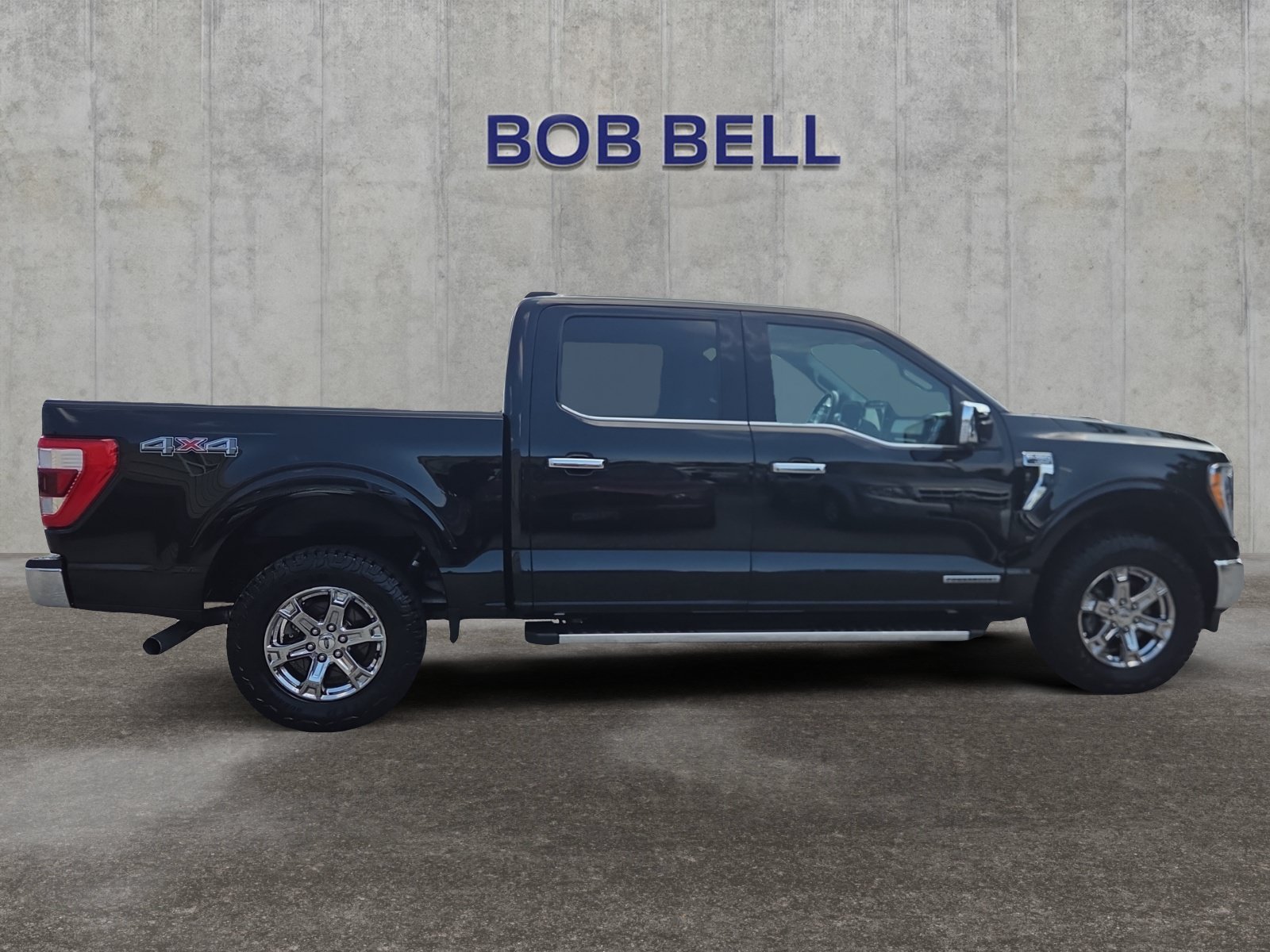 Certified Used 2021 Black Metallic Ford Lariat image 6