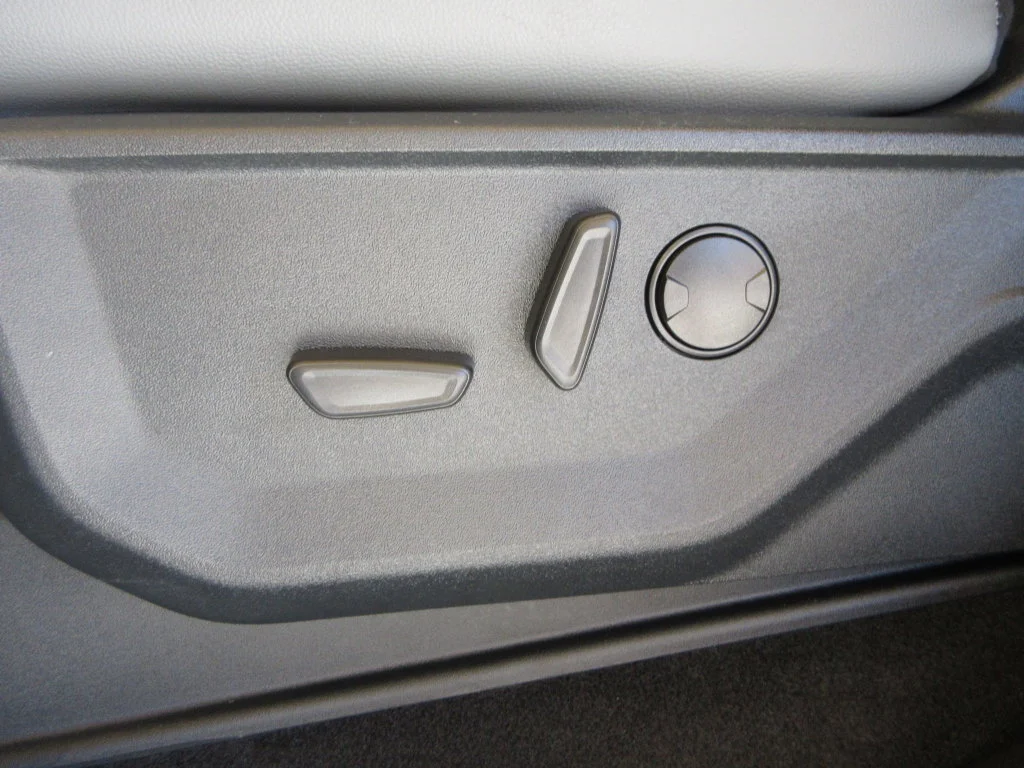 Certified Used 2025 Carbonized Gray Metallic Ford Flash image 25