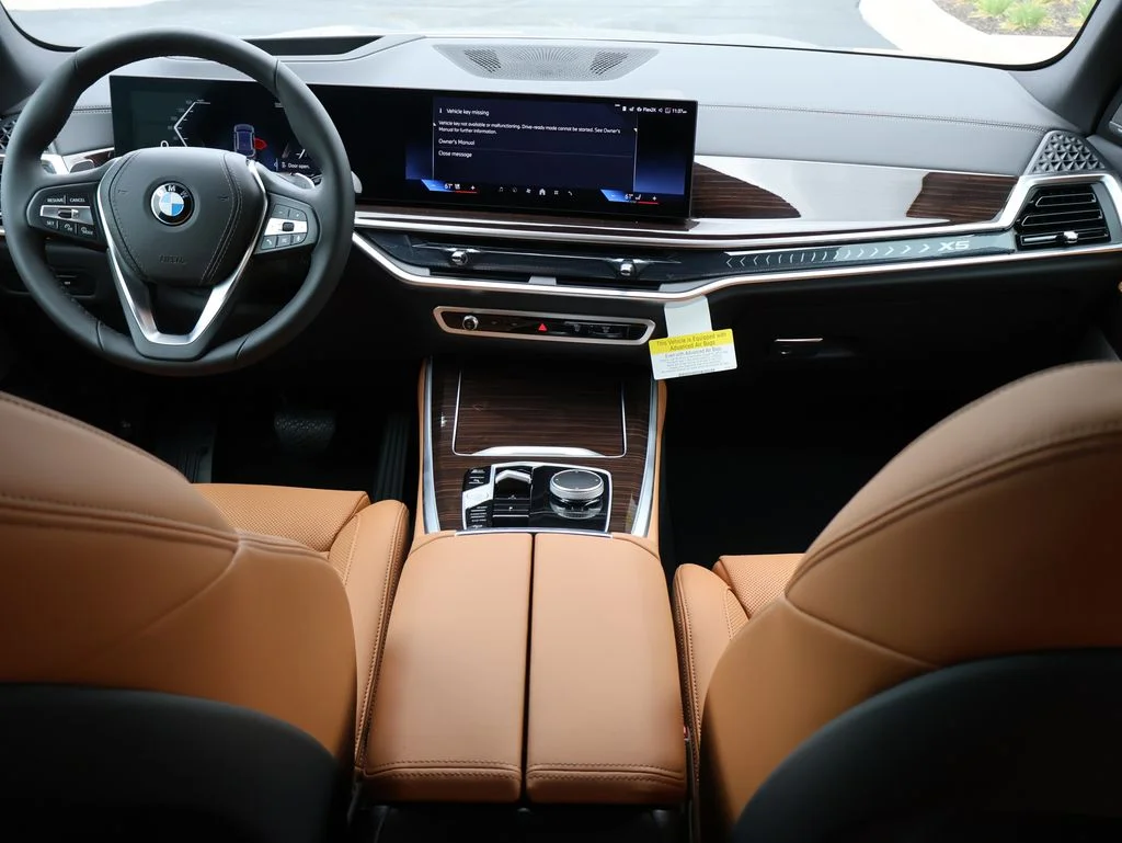 New 2026 Gray BMW xDrive40i image 5