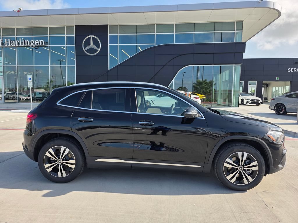New 2026 Night Black Mercedes-Benz GLA 250 image 35