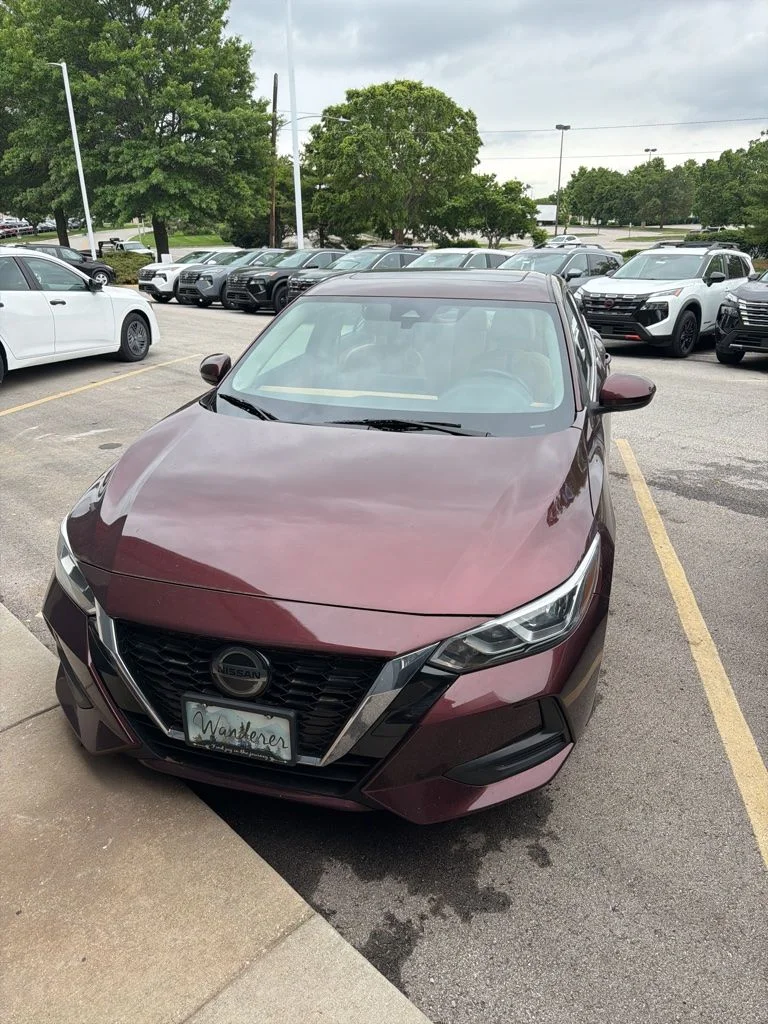 2021 Nissan Sentra SV CVT's photo