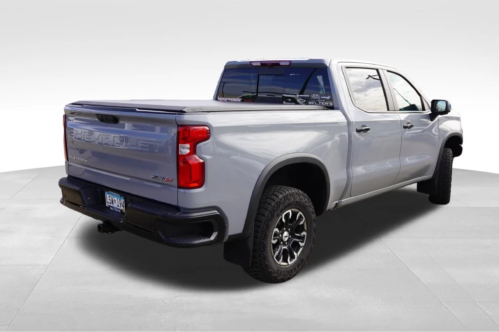 Used 2024 Slate Gray Metallic Chevrolet ZR2 image 3
