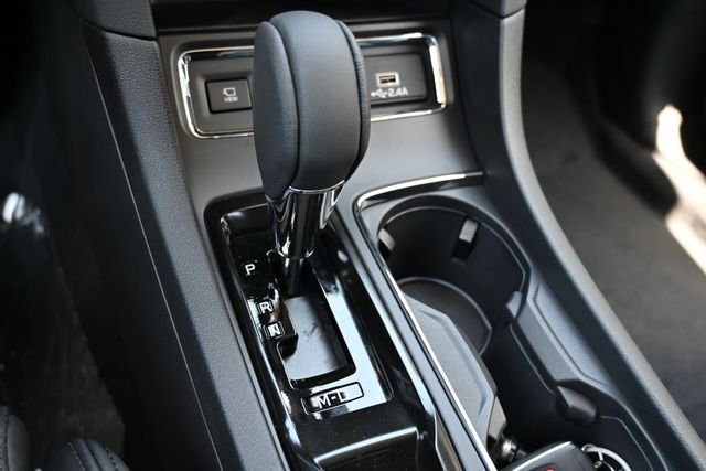 New 2026 White Subaru Onyx Edition Touring 7-Passenger image 26