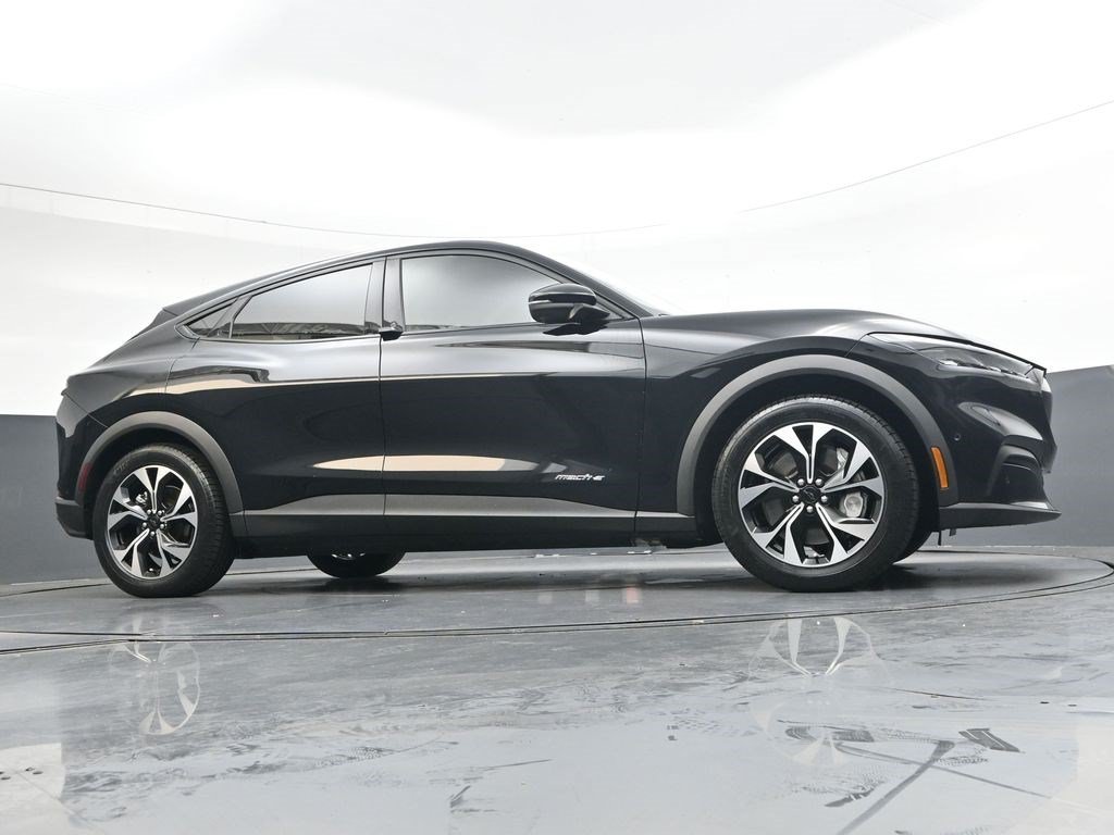 Used 2024 Shadow Black Ford Select image 30