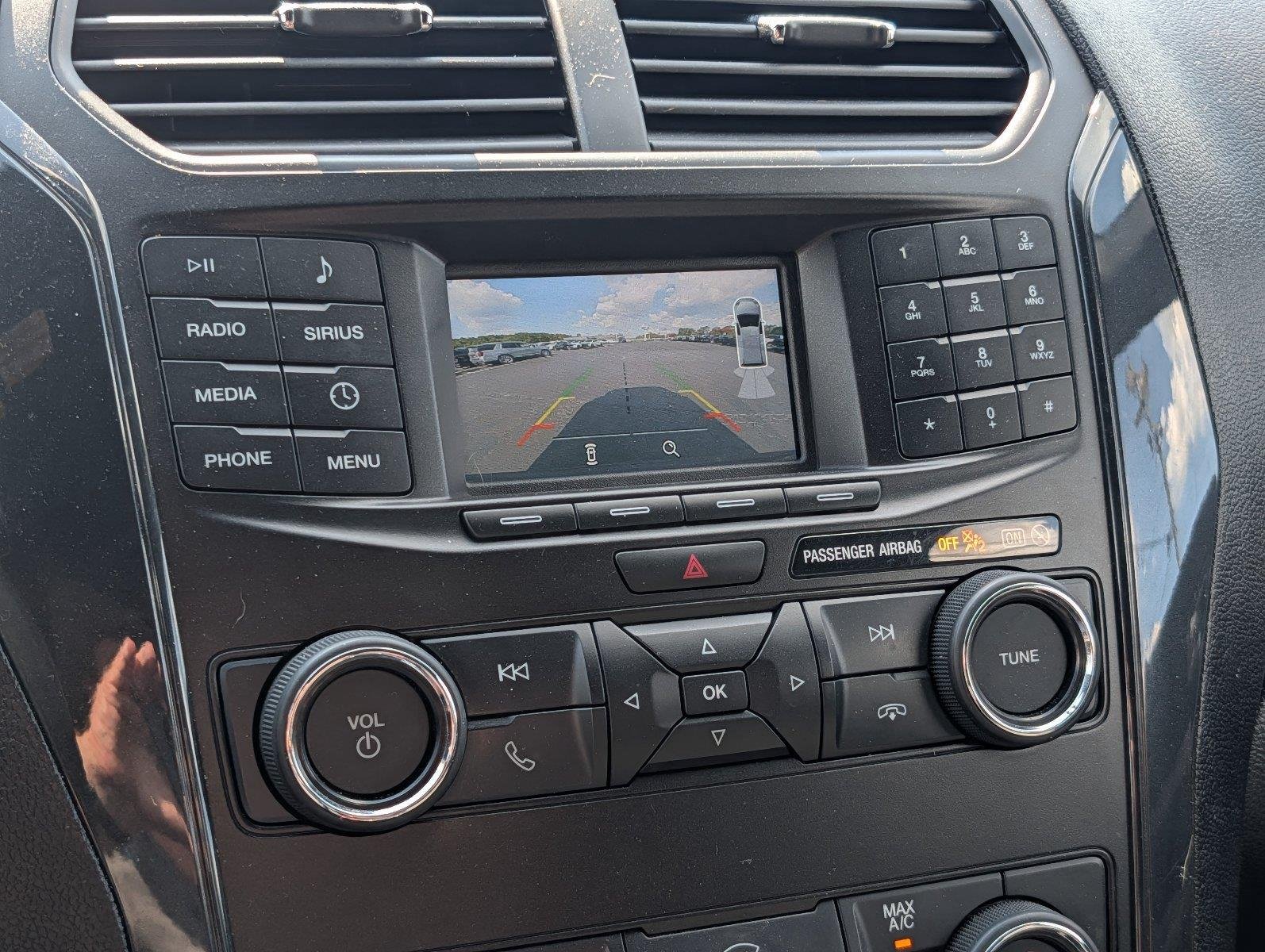 Used 2018 Shadow Black Ford XLT image 17