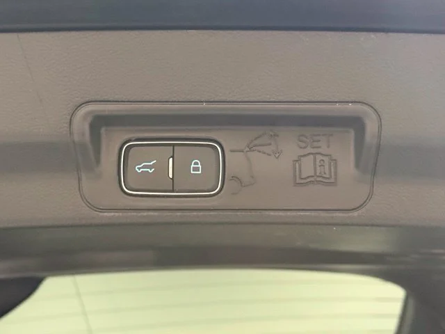 Used 2022 Blue Ford XLT image 31