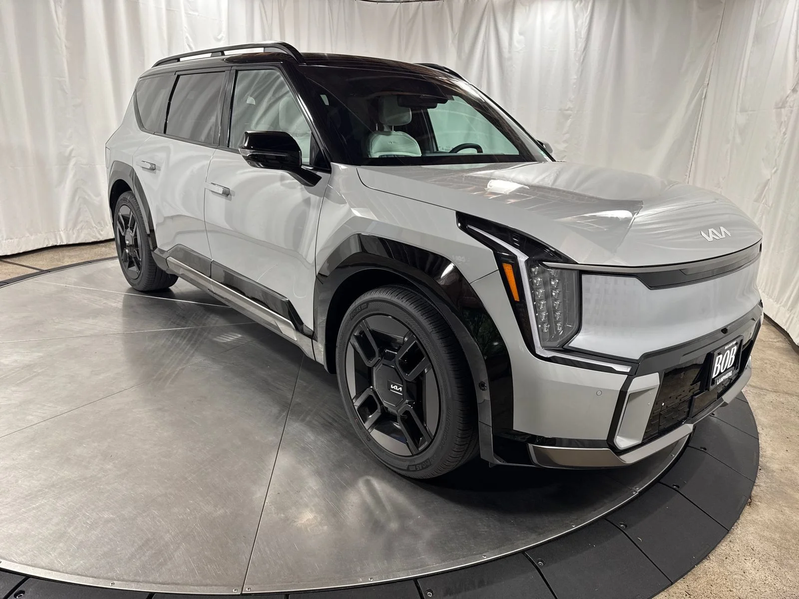 New 2026 Wolf Gray/Ebony Black Roof Kia GT-Line image 10