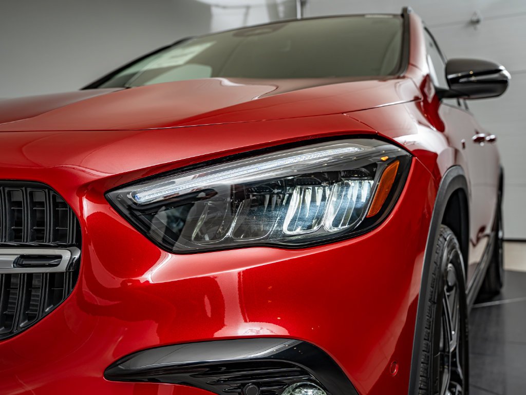 New 2026 MANUFAKTUR Patagonia Red Metallic Mercedes-Benz GLA 250 image 13