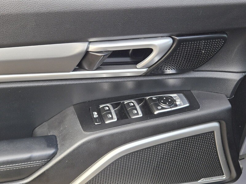 Used 2020 Silver Kia LX image 18