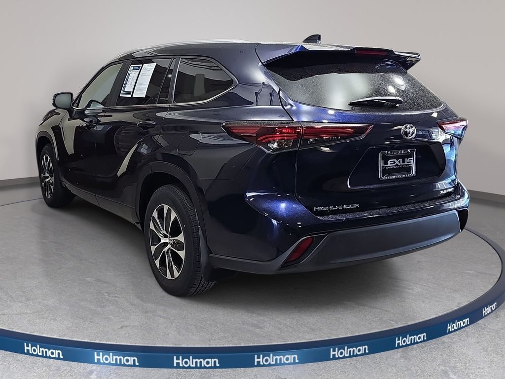 2025 Toyota Highlander XLE - Photo 8