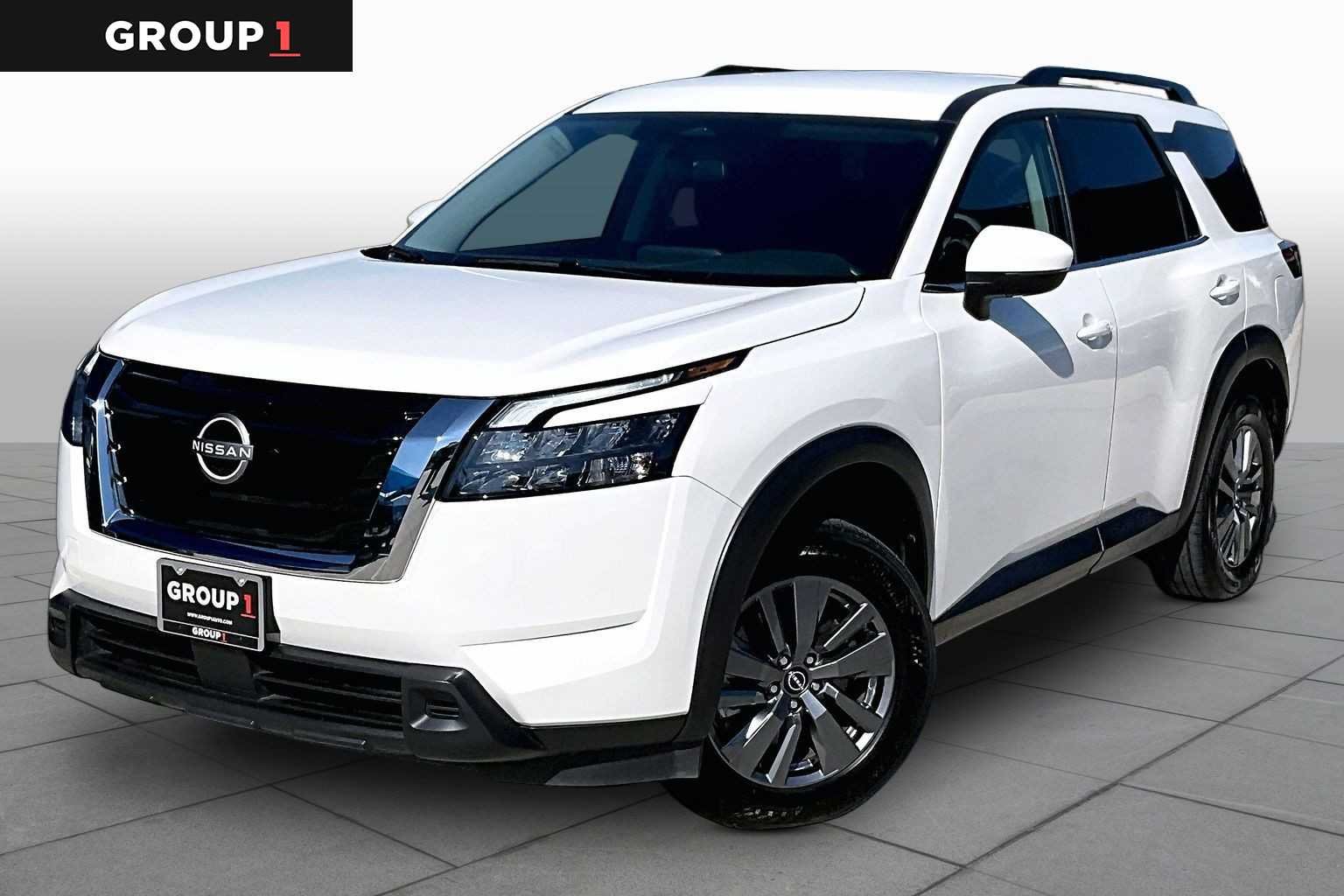 2025 Nissan Pathfinder SV 2WD's photo
