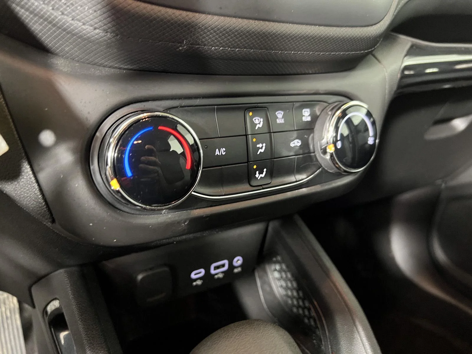 Used 2023 Summit White Chevrolet LS image 11