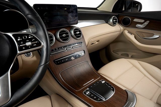 2022 Mercedes-Benz GLC GLC300 - Photo 27