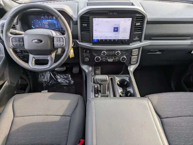 New 2026 Oxford White Ford XLT image 15