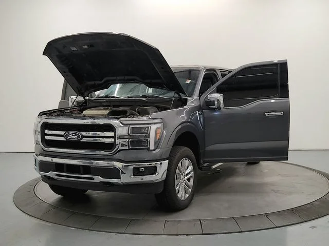 Used 2025 Gray Ford Lariat image 12