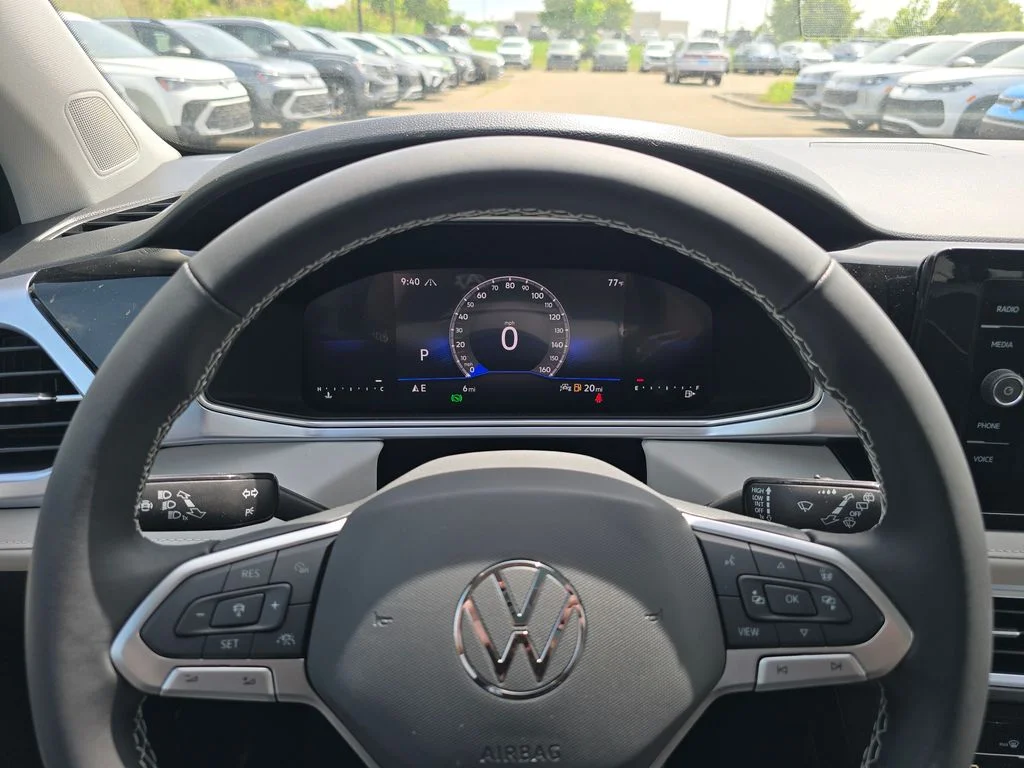 New 2026 Pure White Volkswagen 1.5T SE image 16